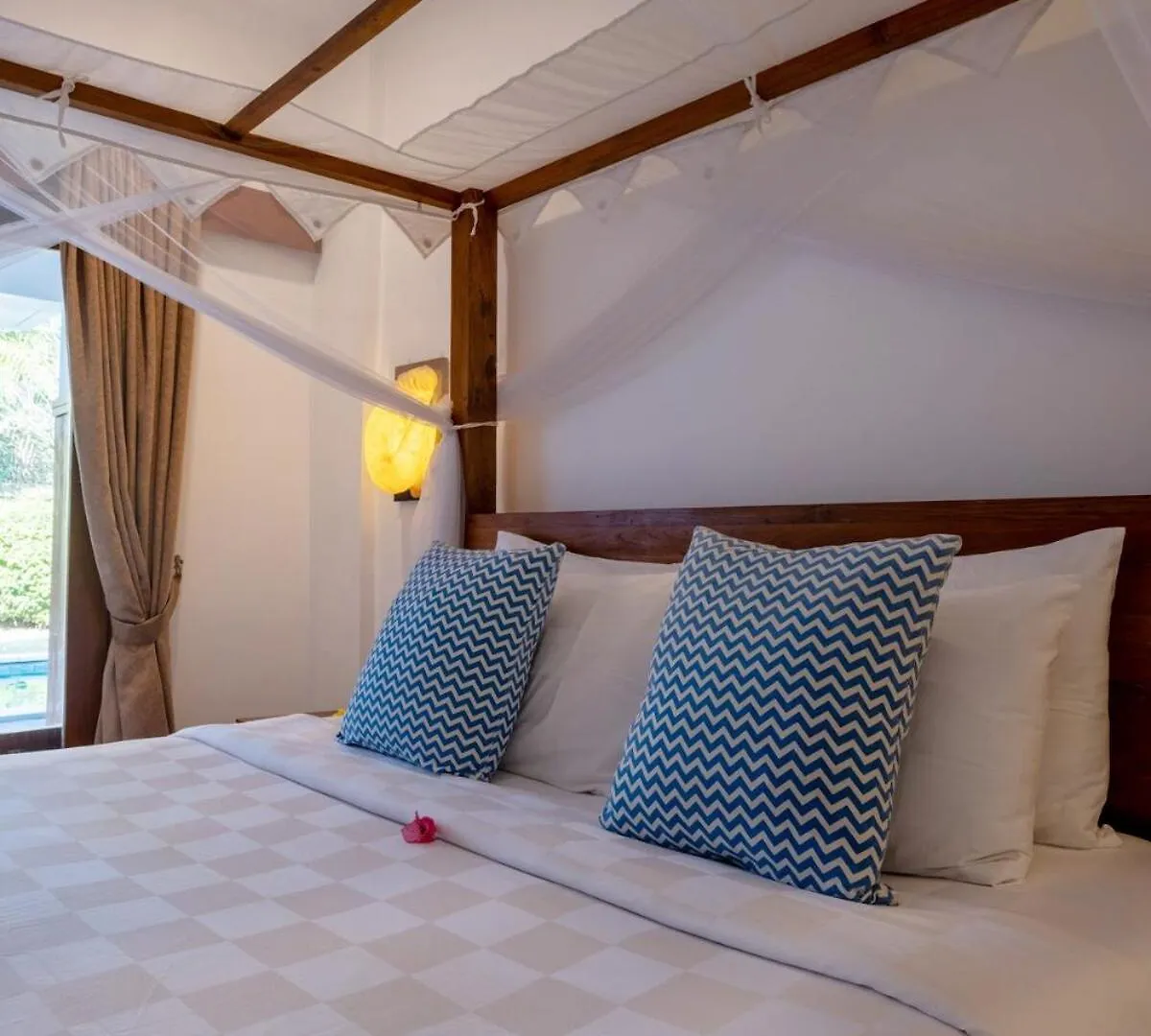 Genta- Petitenget 2Br Villa, Walk To Beach! 塞米亚克 0*,  印尼