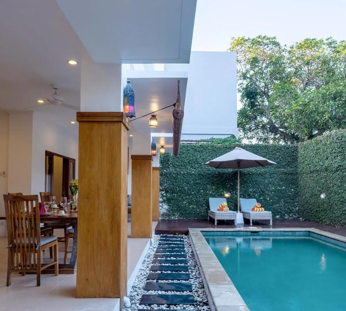 Genta- Petitenget 2Br Villa, Walk To Beach! 塞米亚克 别墅