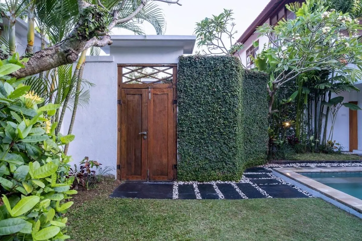 Genta- Petitenget 2Br Villa, Walk To Beach! 塞米亚克 0*,  印尼