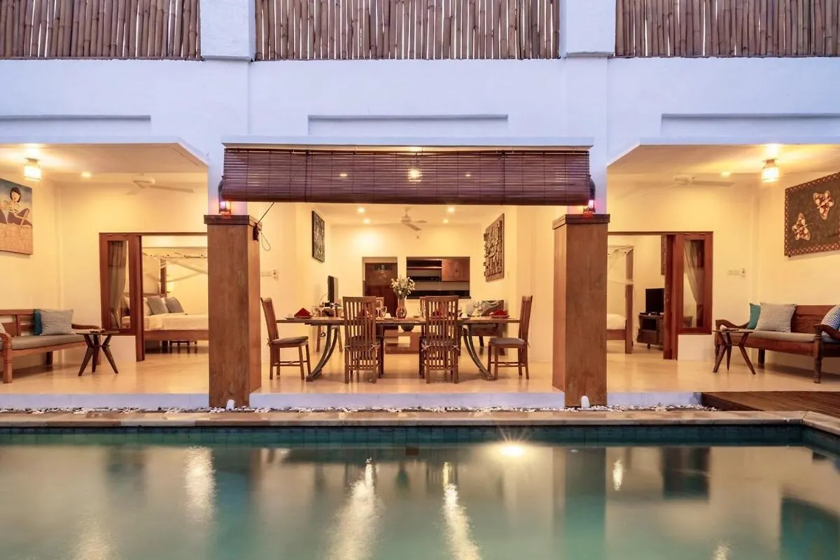 别墅 Genta- Petitenget 2Br Villa, Walk To Beach! 塞米亚克 印尼