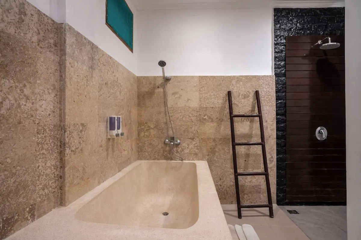 Genta- Petitenget 2Br Villa, Walk To Beach! 塞米亚克