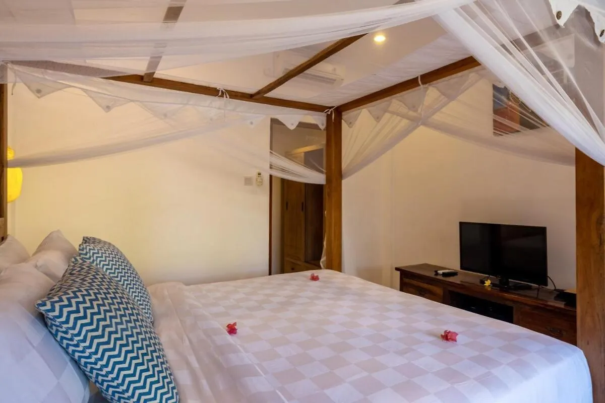 Genta- Petitenget 2Br Villa, Walk To Beach! 塞米亚克 印尼