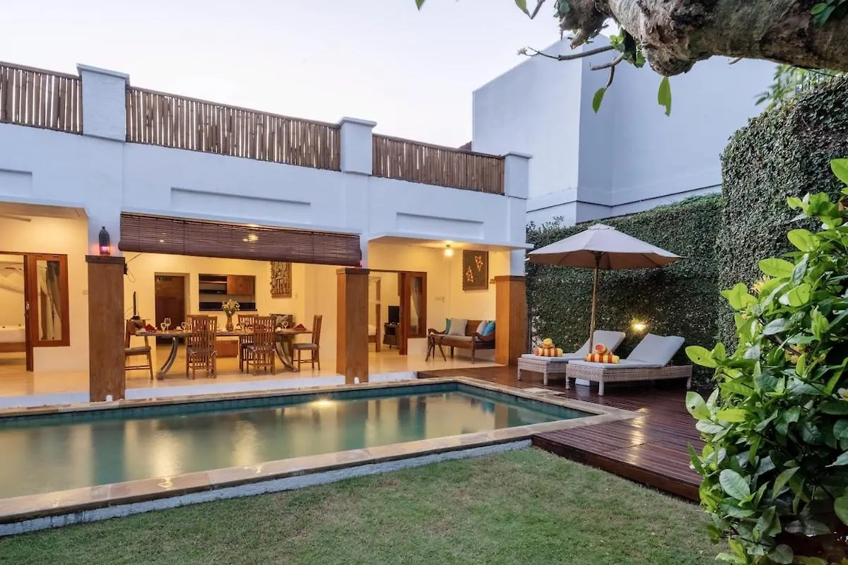 别墅 Genta- Petitenget 2Br Villa, Walk To Beach! 塞米亚克 印尼